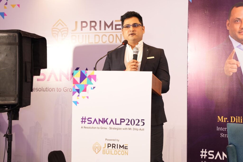 Mr. Avinash Jagdale at giving speech at Sankalp 2025 event by JPrime Buildcon